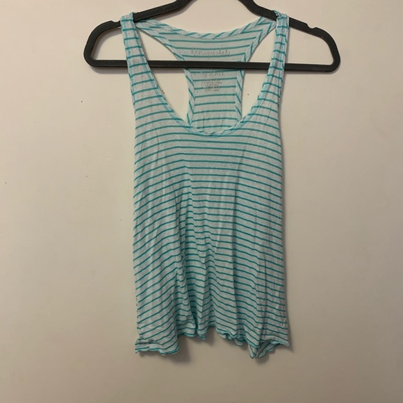 Tank Tops - Picture 6 of 7
